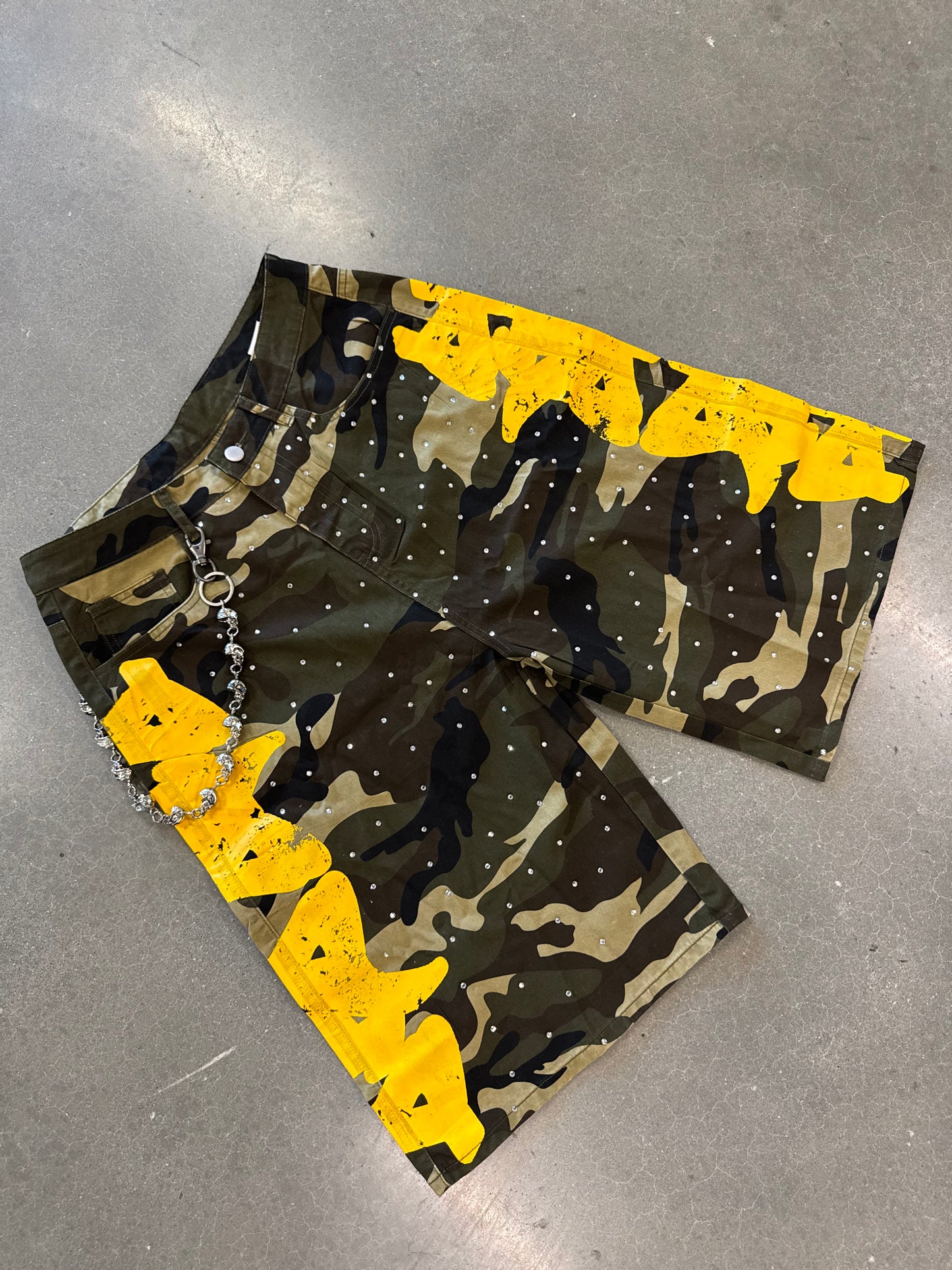 DBD CAMO SHORTS